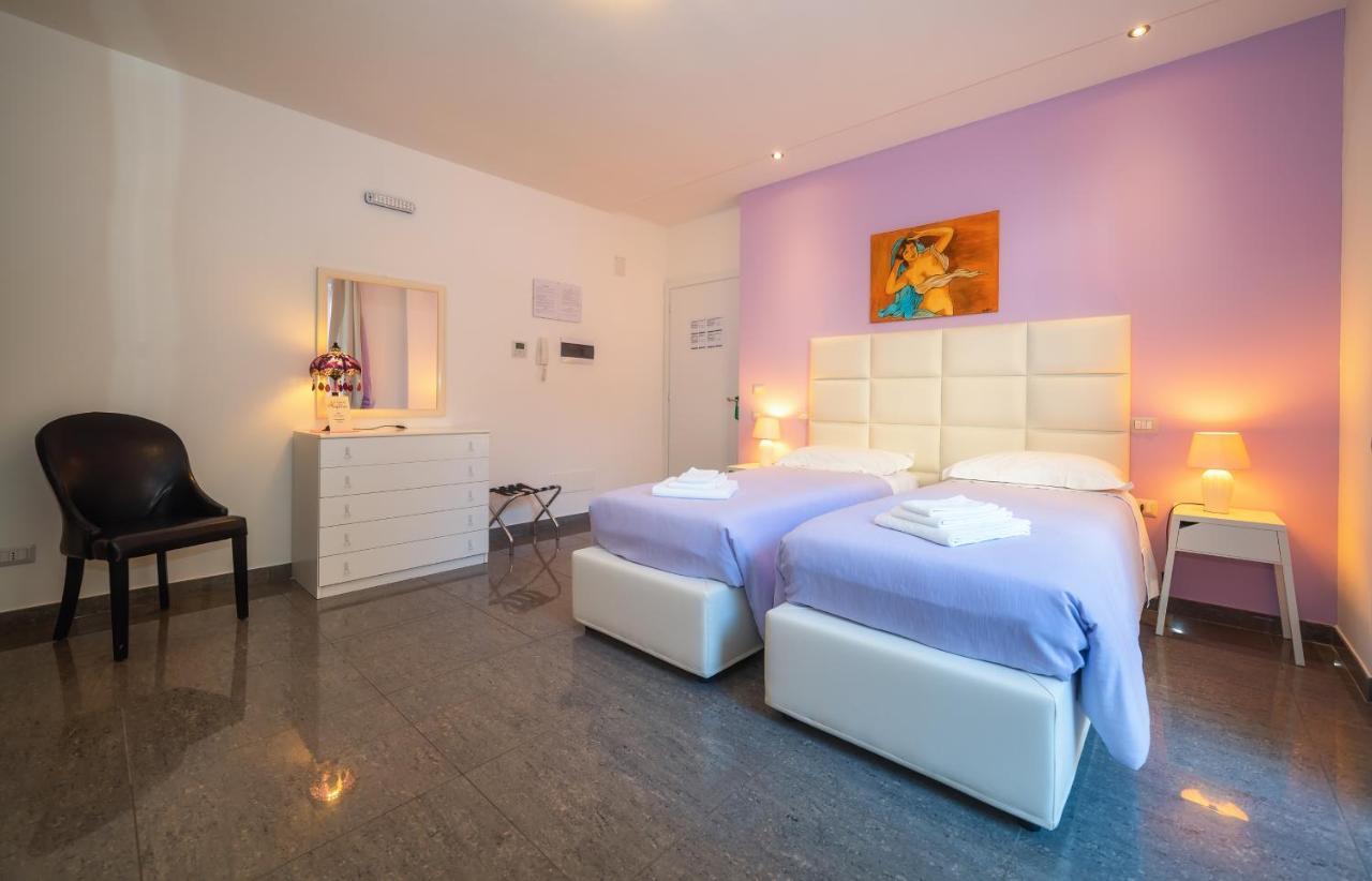 Palazzo Leo Suite And Apartment Lecce Exterior foto