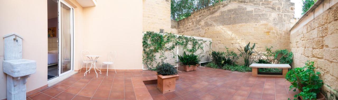 Palazzo Leo Suite And Apartment Lecce Exterior foto