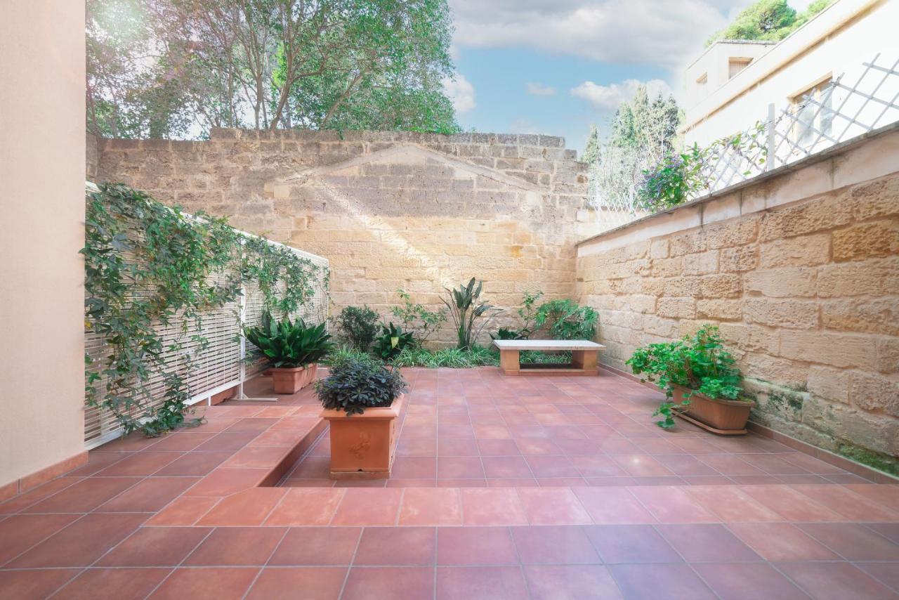 Palazzo Leo Suite And Apartment Lecce Exterior foto